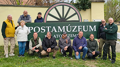 A képen a 100 éve született Bozsik József FDC és egy pecsét látható